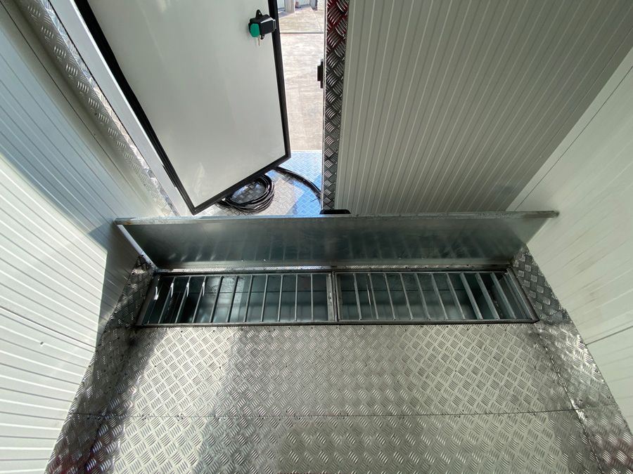 Semi Automatic Ice Storage Systems